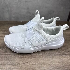 Nike~Women's~AD Comfort White Running Shoes~Size 8